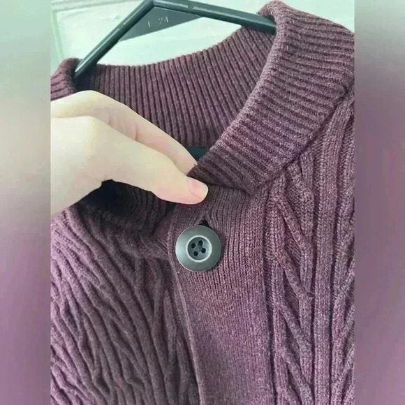 Express brand burgundy‎ knit button down cardigan - Picture 5 of 7